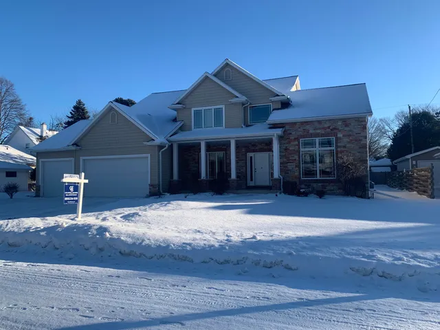 $649,900 | 1606 South Carver Lane, Appleton, WI 54914