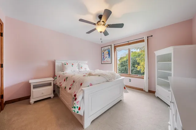 $649,900 | 1606 South Carver Lane, Appleton, WI 54914