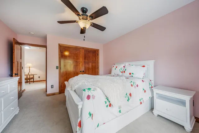 $649,900 | 1606 South Carver Lane, Appleton, WI 54914