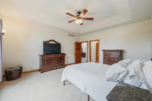 $649,900 | 1606 South Carver Lane, Appleton, WI 54914