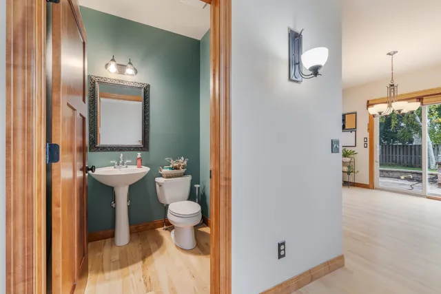 $649,900 | 1606 South Carver Lane, Appleton, WI 54914