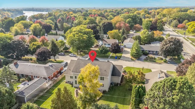 $649,900 | 1606 South Carver Lane, Appleton, WI 54914