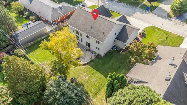 $649,900 | 1606 South Carver Lane, Appleton, WI 54914