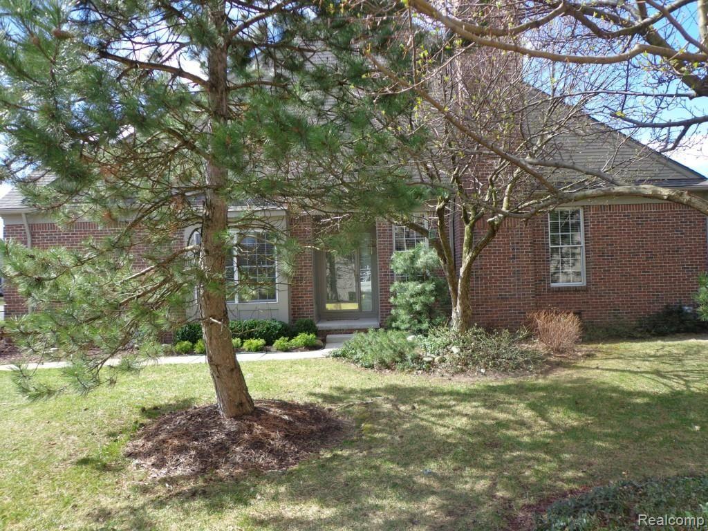 857 Garnet Court Rochester, MI 48306 - Photo 1 of 19 Front View.