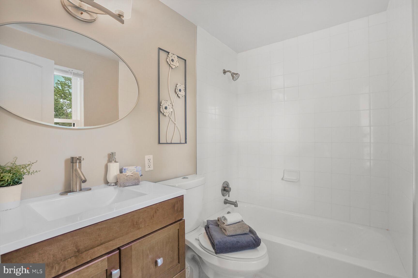 8816 Fort Hunt Road Alexandria, VA 22308 - Photo 12 of 26 Gallery Image 12