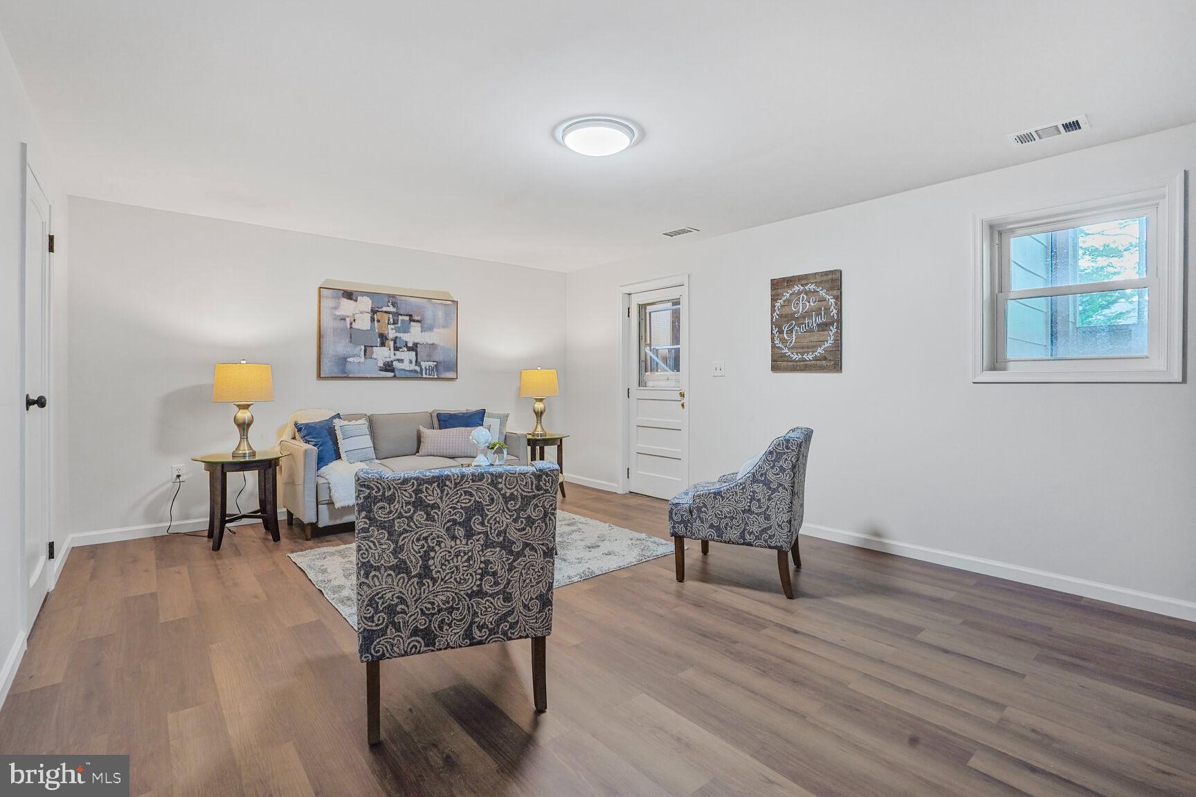 8816 Fort Hunt Road Alexandria, VA 22308 - Photo 17 of 26 Gallery Image 17