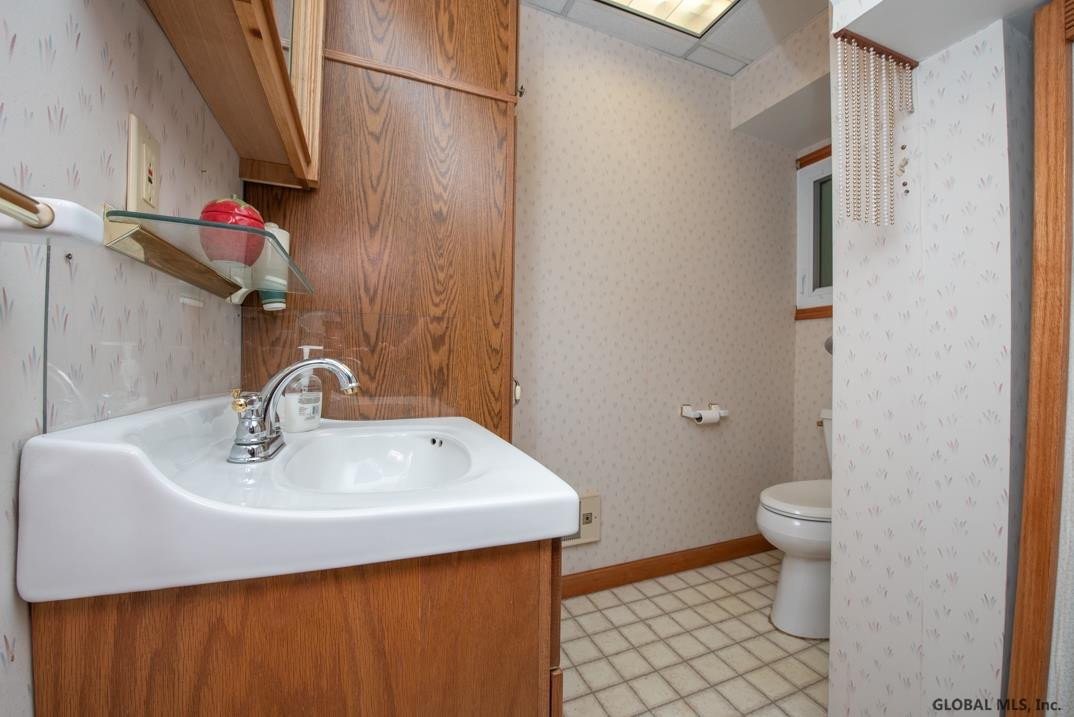 1038 4th Street Rensselaer, NY 12144 - Photo 11 of 28 Photo 11