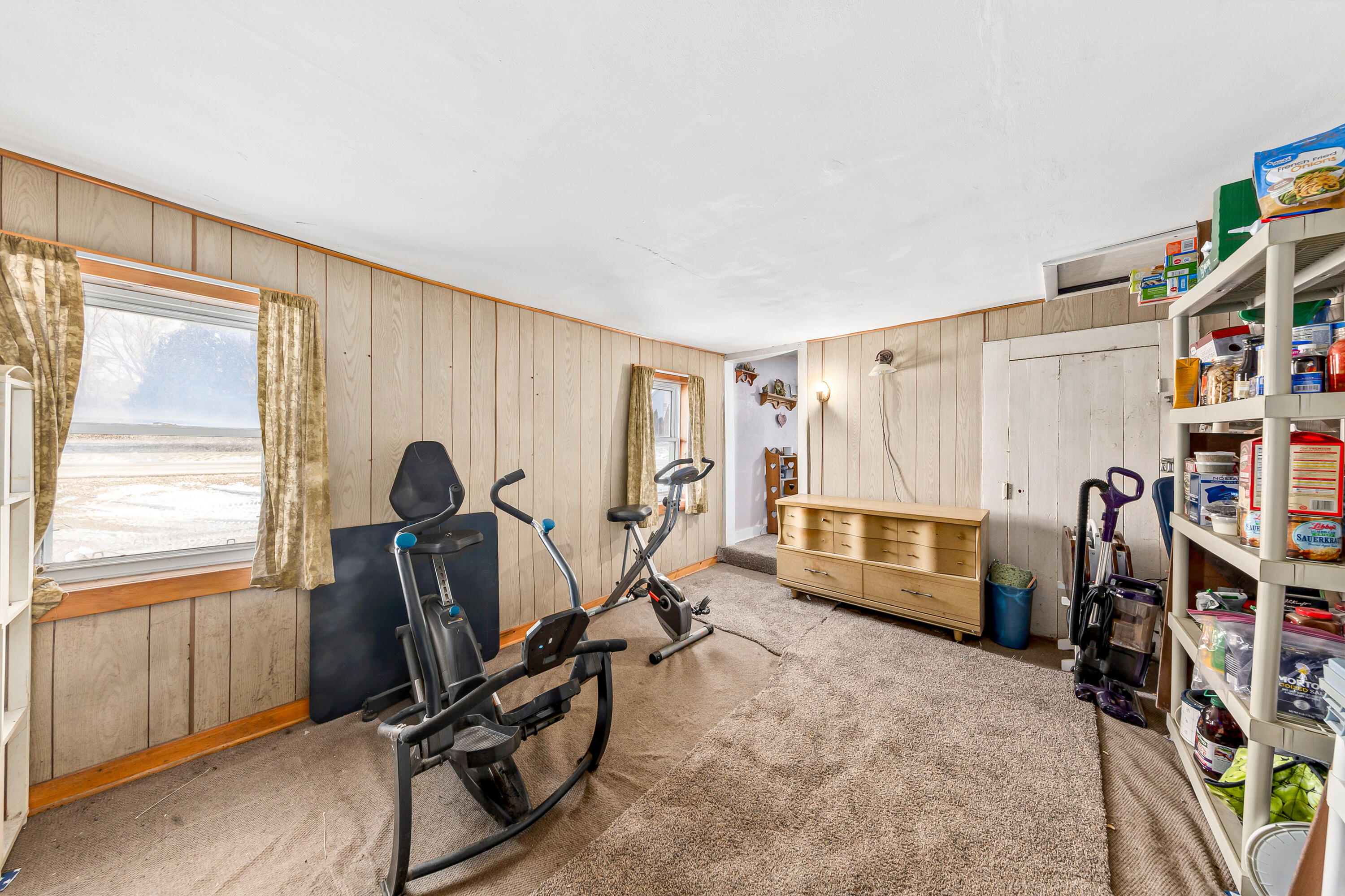 N6335 County Road East Concord, WI 53066 - Photo 12 of 34 Office/ Master Expansion ???