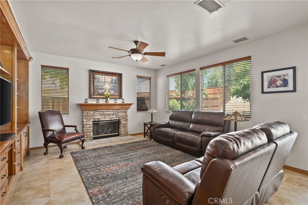17241 Greentree Drive Riverside, CA 92503 - Photo 14 of 53