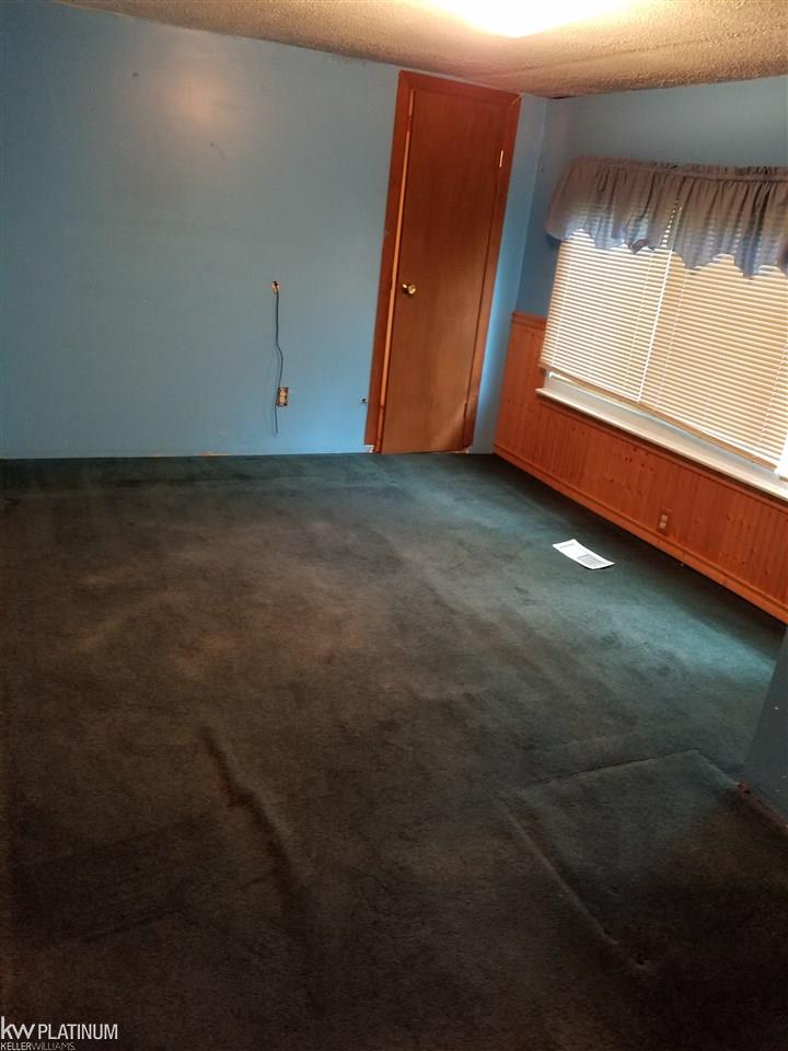 3371 York Rochester, MI 48309 - Photo 19 of 24 31304581-18.JPG