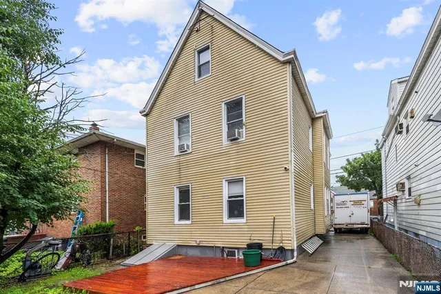 $2,450 | 105 Van Riper Avenue, Unit 1, Clifton, NJ 07011