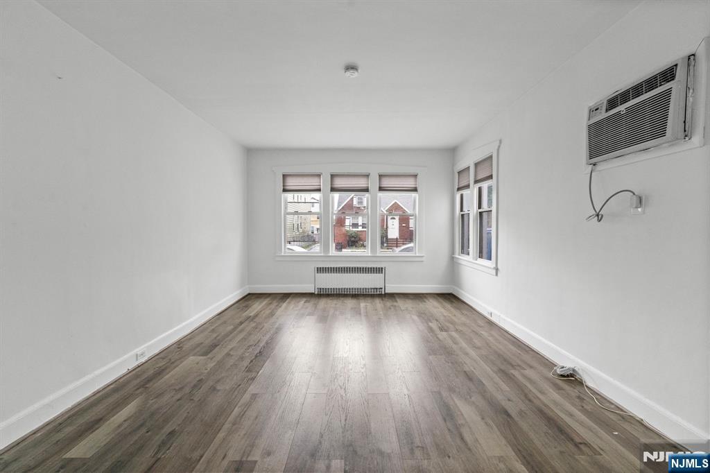 105 Van Riper Avenue, Unit 1 Clifton, NJ 07011 - Photo 6 of 16