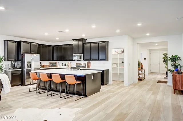 $768,999 | 9684 Thistle Creek Avenue, Las Vegas, NV 89178