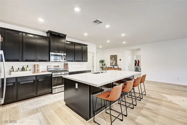 $768,999 | 9684 Thistle Creek Avenue, Las Vegas, NV 89178