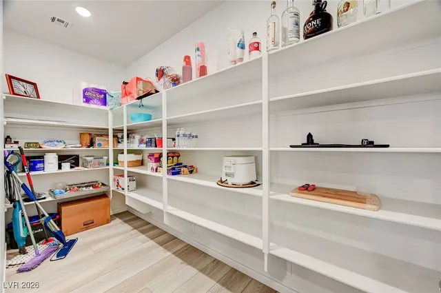 $768,999 | 9684 Thistle Creek Avenue, Las Vegas, NV 89178