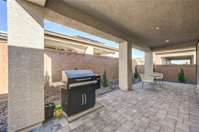 $768,999 | 9684 Thistle Creek Avenue, Las Vegas, NV 89178