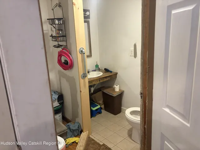 $244,000 | 17 Hardenburgh Lane, Rosendale, NY 12472