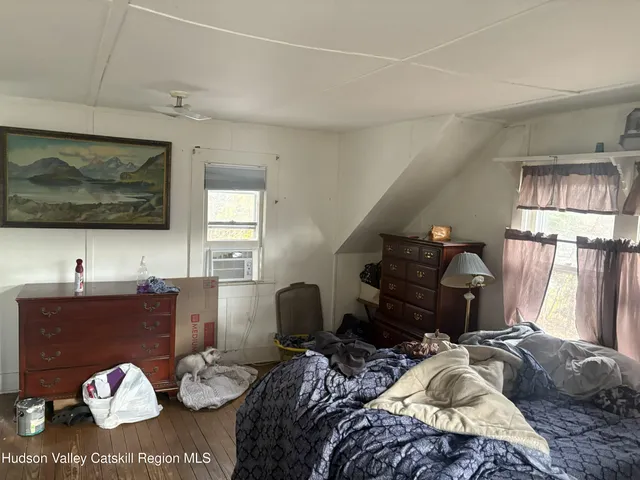 $244,000 | 17 Hardenburgh Lane, Rosendale, NY 12472