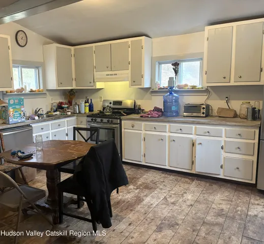 $244,000 | 17 Hardenburgh Lane, Rosendale, NY 12472