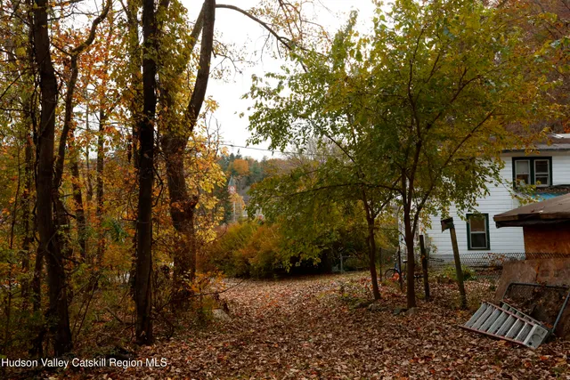 $244,000 | 17 Hardenburgh Lane, Rosendale, NY 12472