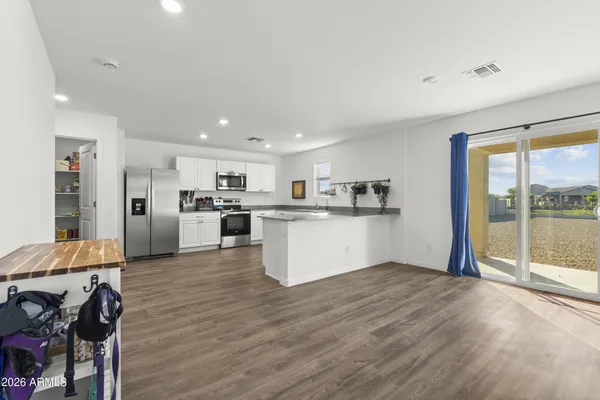 $340,000 | 83 South Naples Lane, Casa Grande, AZ 85122