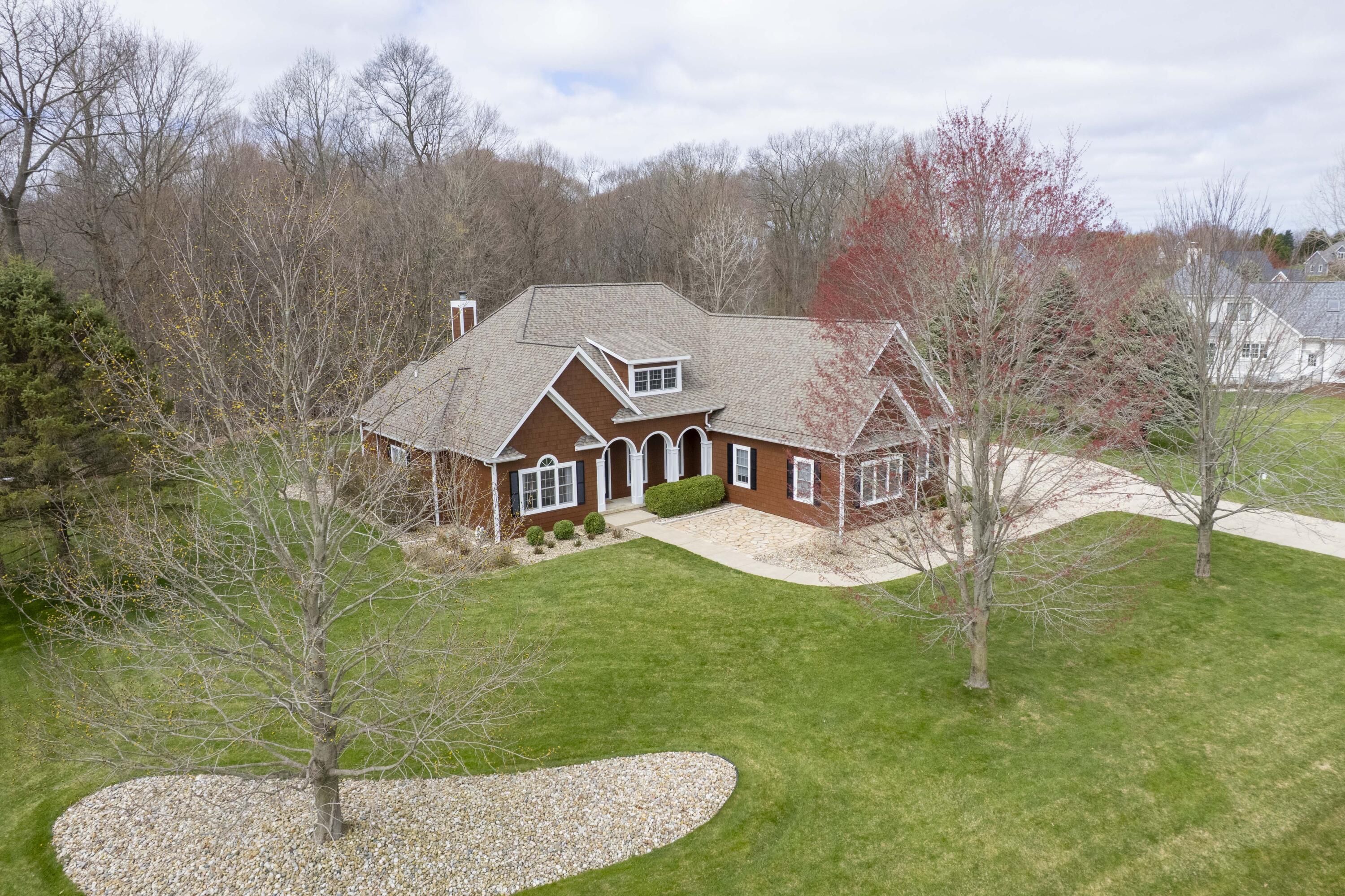2432 Autumn Ridge St. Joseph, MI 49085 - Photo 3 of 72 2432 Autumn Ridge_2025_DJI_0256