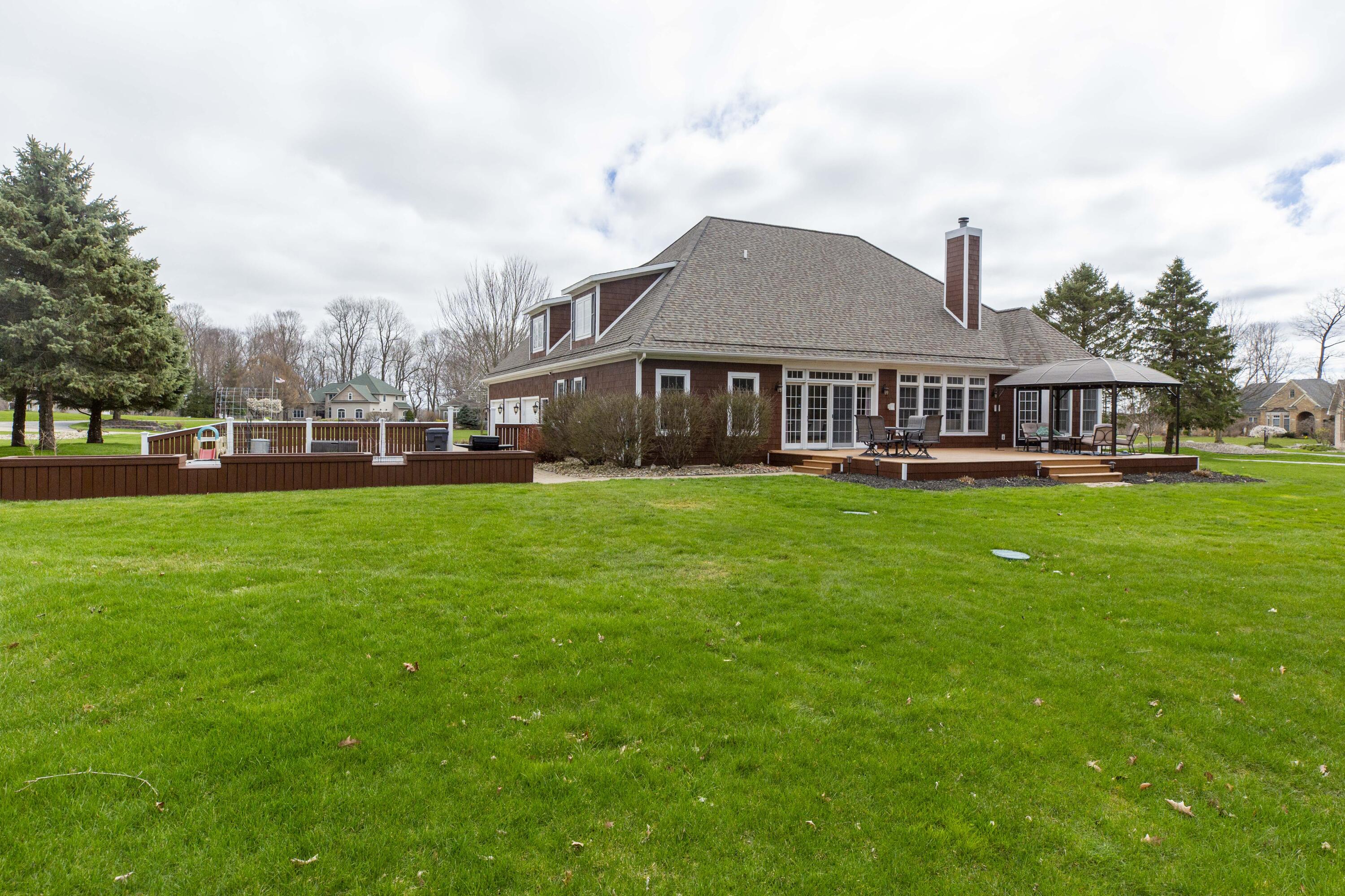 2432 Autumn Ridge St. Joseph, MI 49085 - Photo 56 of 72 2432 Autumn Ridge_2025_IMG_8917