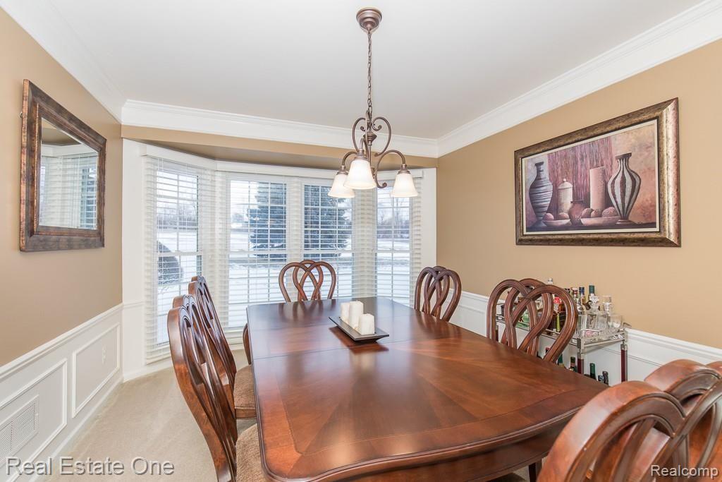 2392 Pleasant View Drive Rochester Hills, MI 48306 - Photo 10 of 39