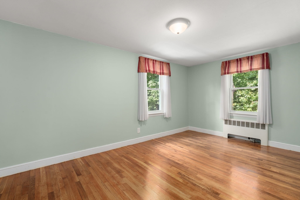 105 Pine Ridge Road Medford, MA 02155 - Photo 12 of 23