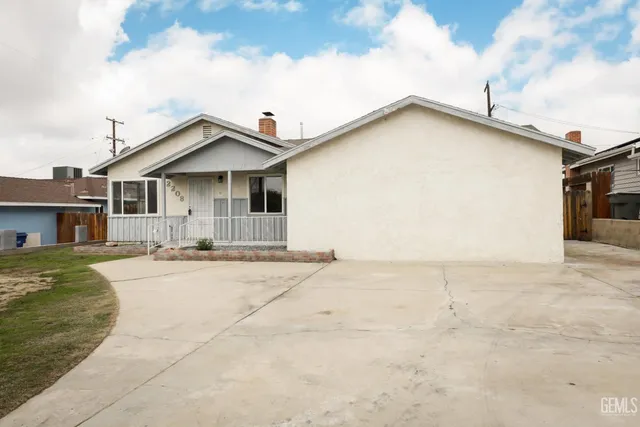 $345,000 | Undisclosed Address, Bakersfield, CA 93306