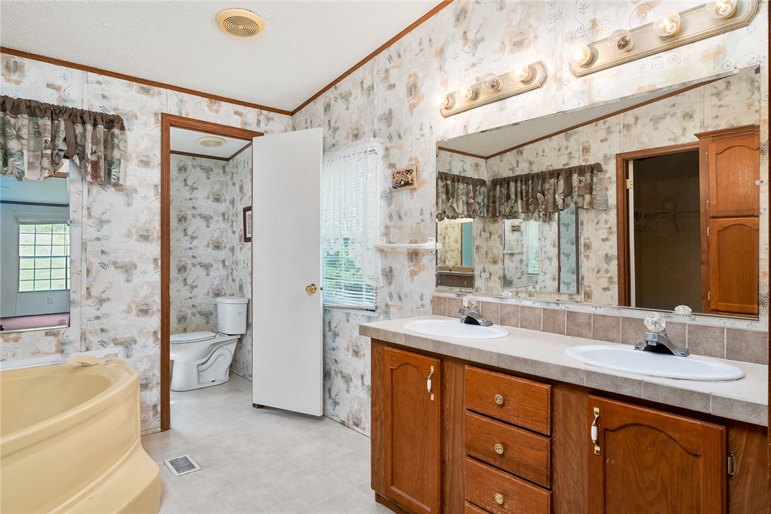 1134 Wilton E Hall Road Starr, SC 29684 - Photo 19 of 33