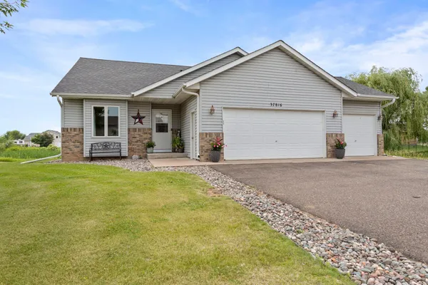 $339,900 | 37816 Hawthorne Avenue, Unit 338, North Branch, MN 55056