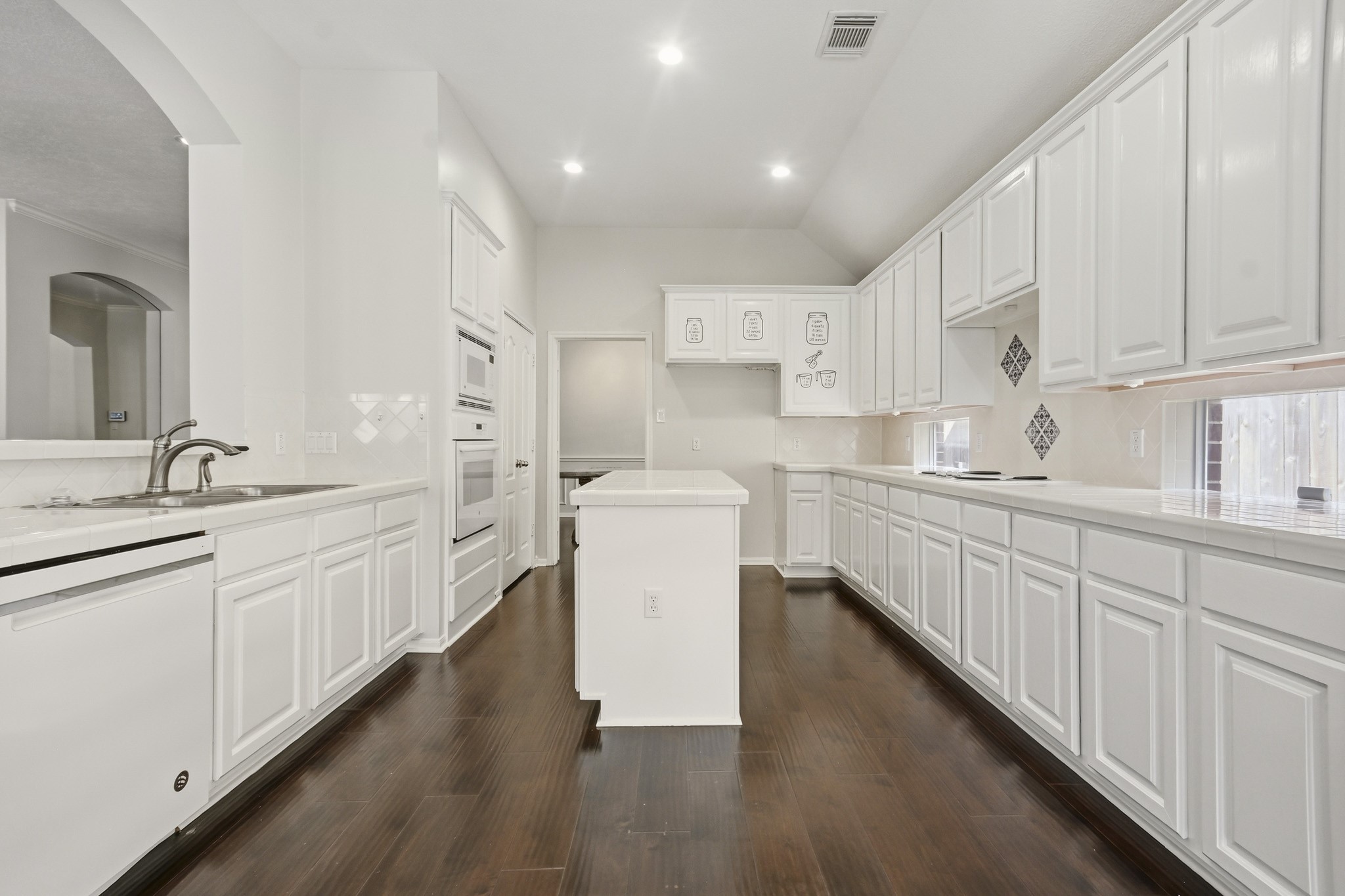 7019 Brookfir Lane Houston, TX 77040 - Photo 13 of 34