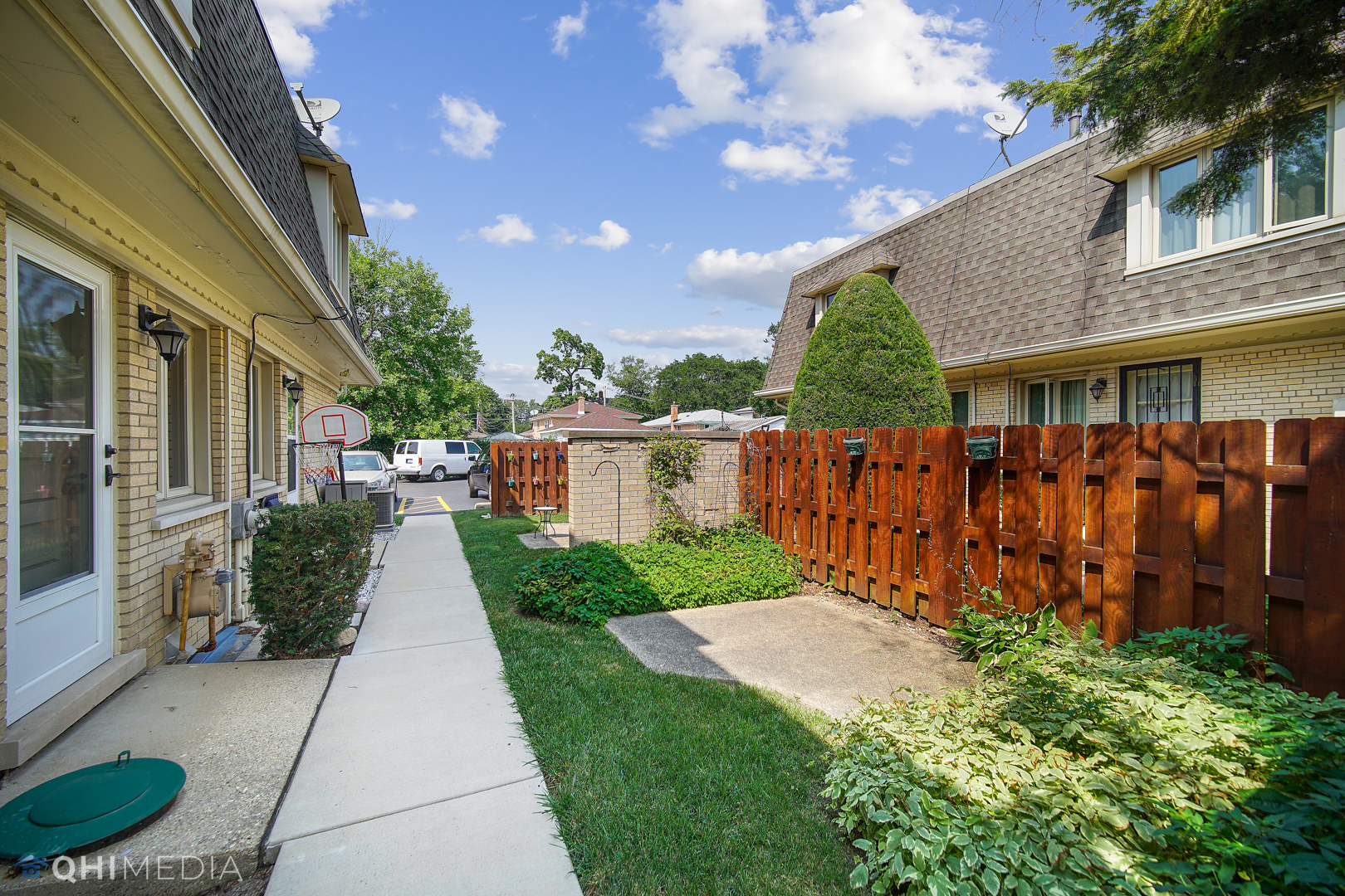 2128 West 111th Street, Unit G Chicago, IL 60643 - Photo 20 of 20 a view of a house with brick walls