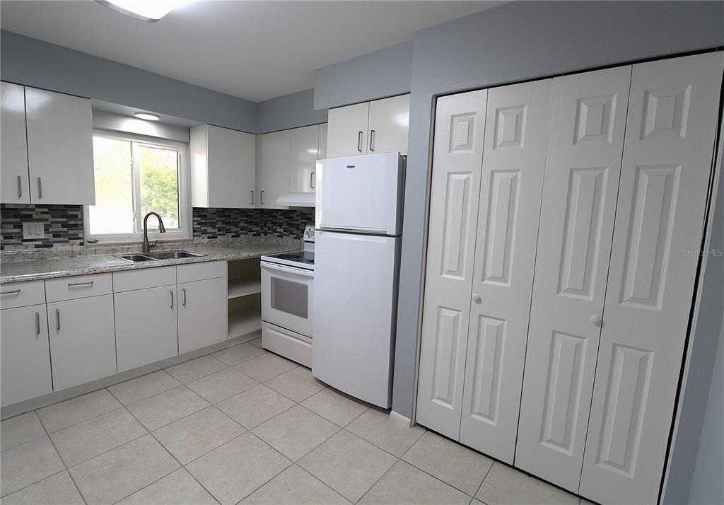 2304 Ringling Boulevard, Unit 208 Sarasota, FL 34237 - Photo 4 of 13