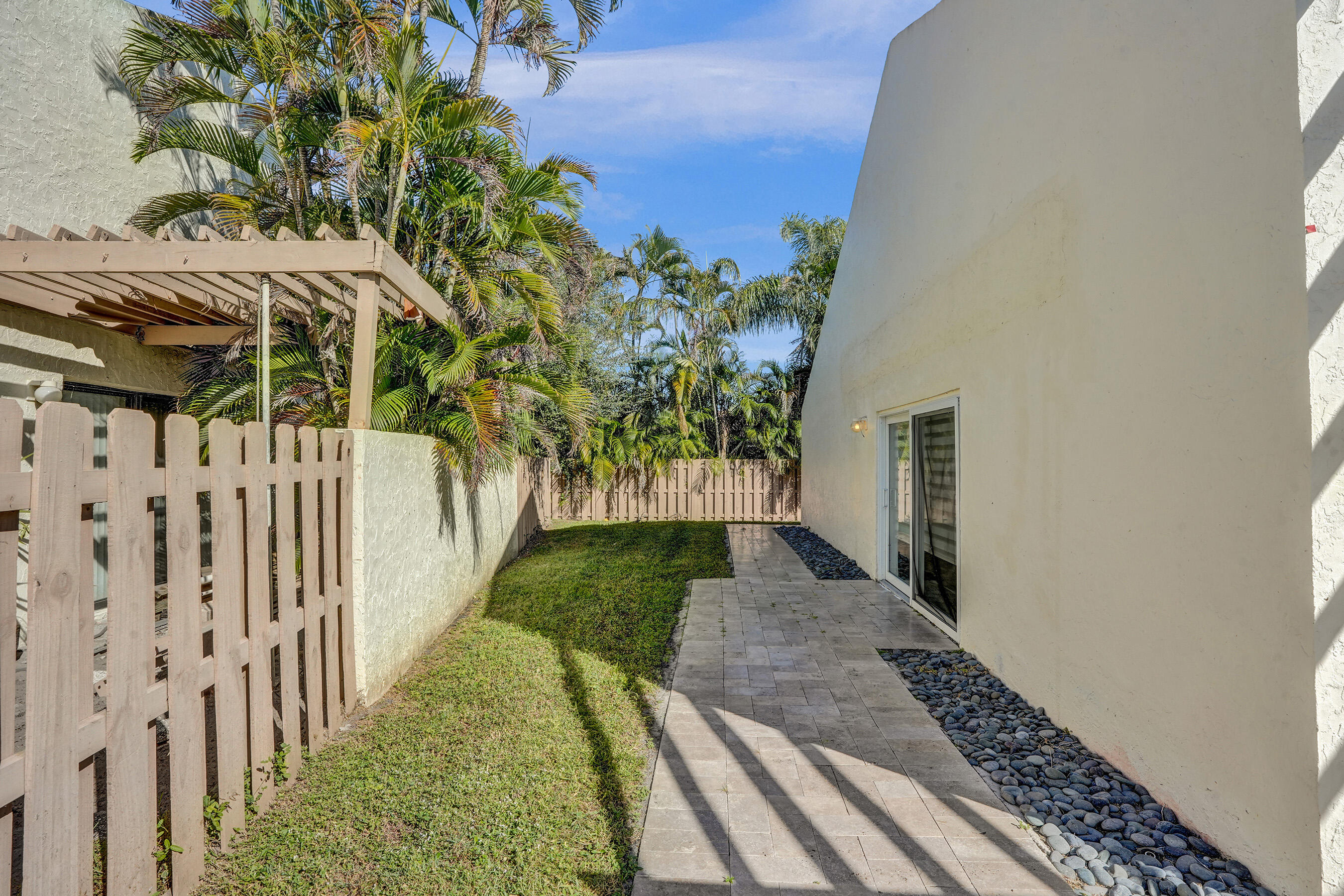 21760 Contado Road Boca Raton, FL 33433 - Photo 35 of 42 DSC07341