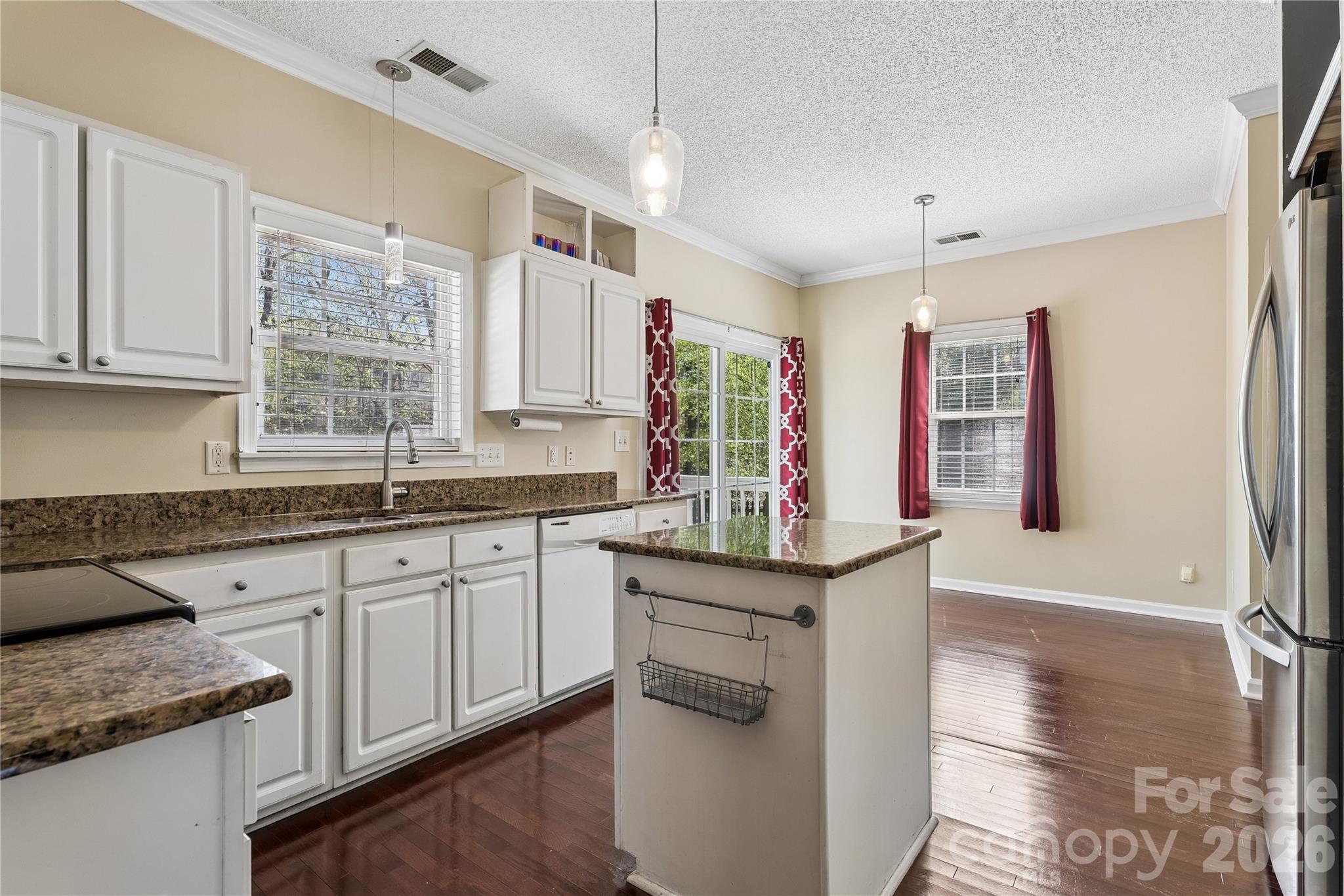 12640 Cardinal Point Road Charlotte, NC 28269 - Photo 11 of 46