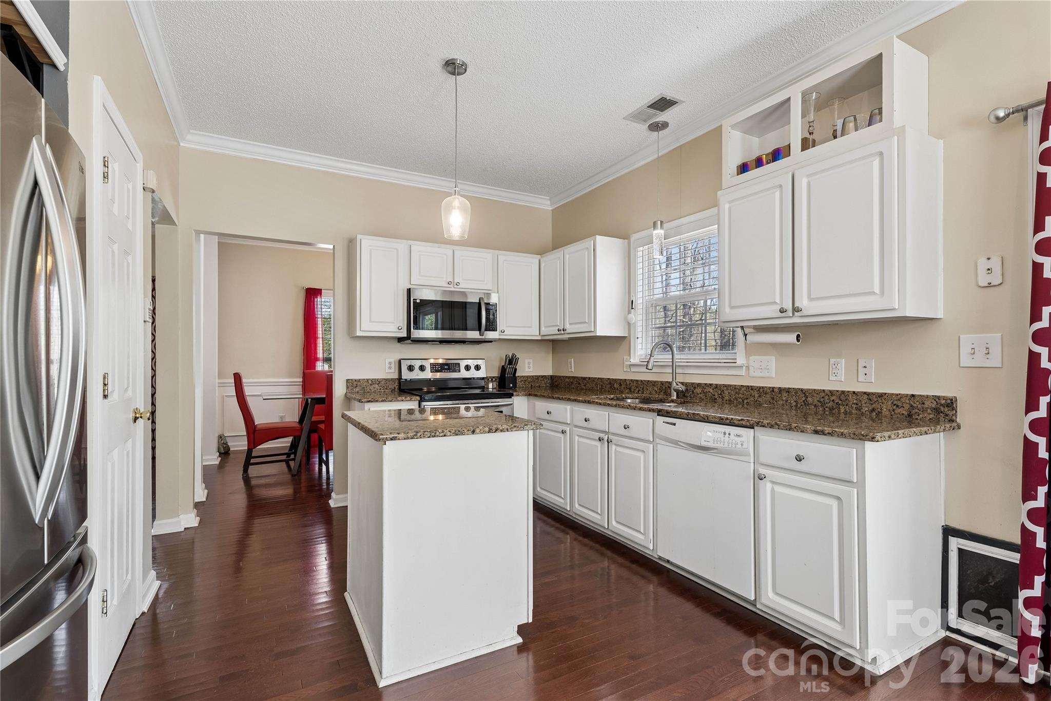 12640 Cardinal Point Road Charlotte, NC 28269 - Photo 12 of 46