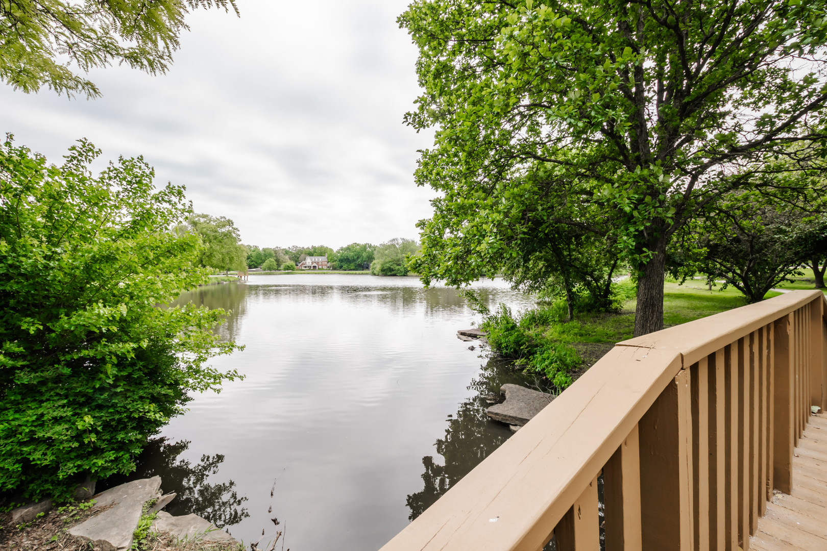 9S771 Brookbank Road Willowbrook, IL 60527 - Photo 5 of 36