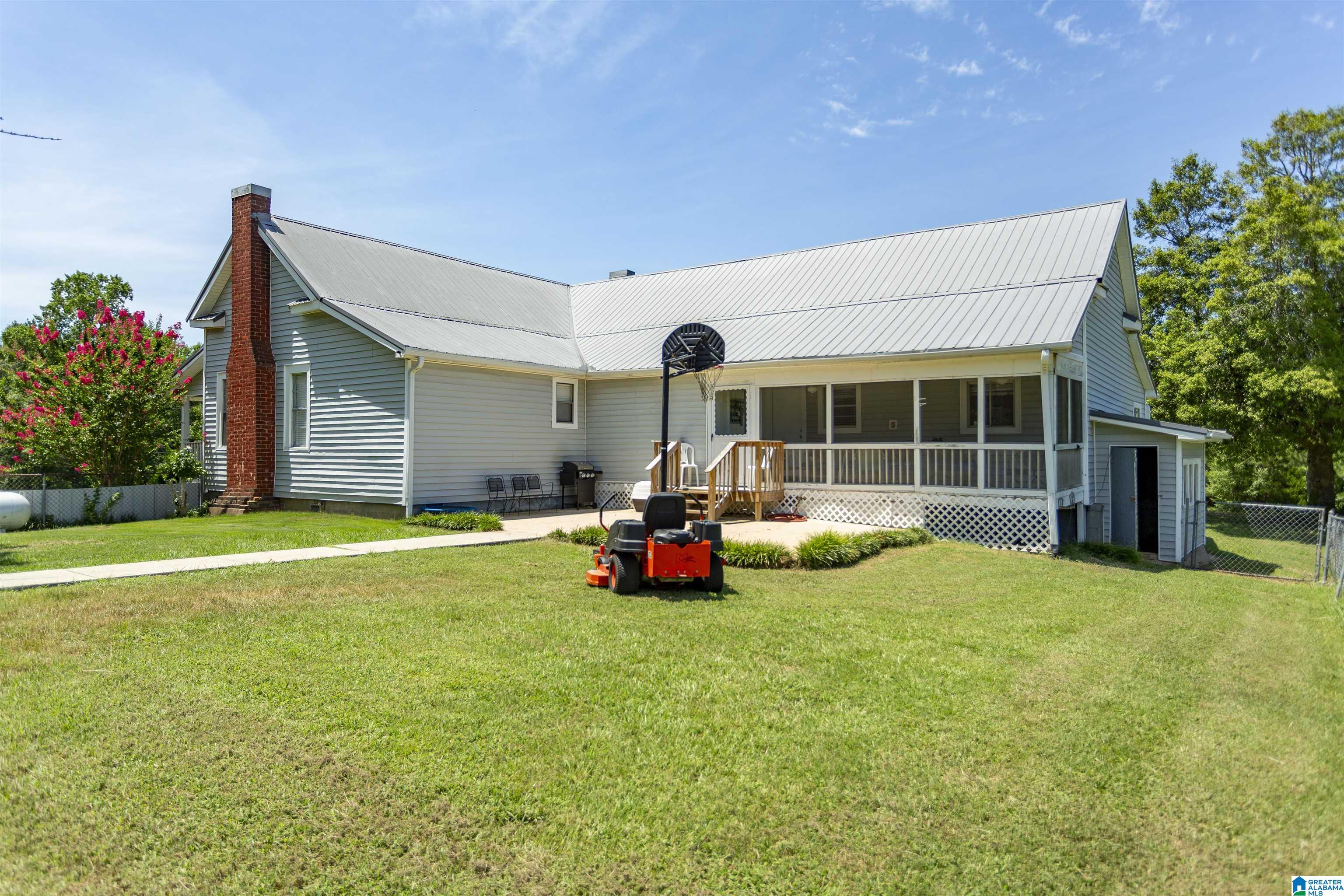 939 Buddy Vines Camp Road Bessemer, AL 35023 - Photo 11 of 79