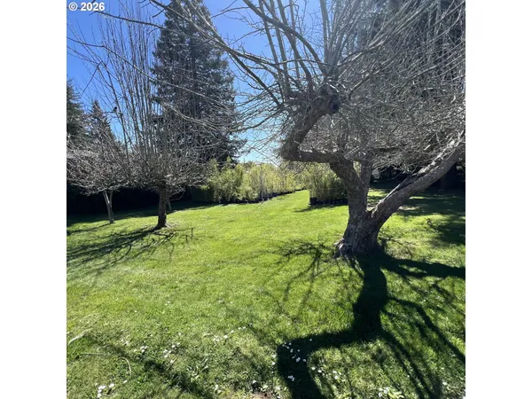 $639,000 | 925 7th Street, Brookings, OR 97415
