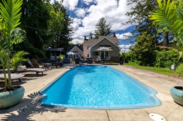 $799,000 | 622 Central Avenue, Linwood, NJ 08221