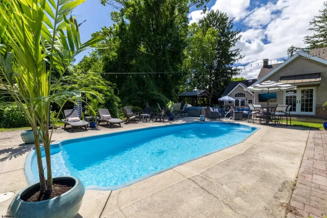 $799,000 | 622 Central Avenue, Linwood, NJ 08221