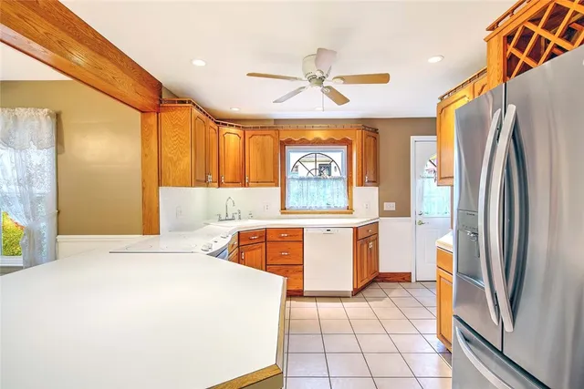 $550,000 | 98 Iroquois Road, Cumberland, RI 02864