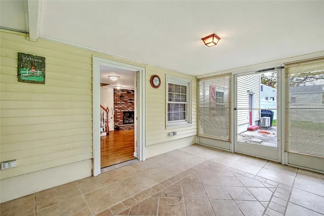 $550,000 | 98 Iroquois Road, Cumberland, RI 02864