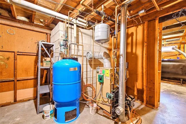 $550,000 | 98 Iroquois Road, Cumberland, RI 02864