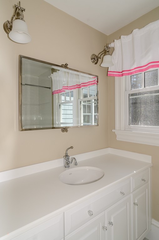 112 Lincoln Road Wayland, MA 01778 - Photo 22 of 28 Gallery Image 22