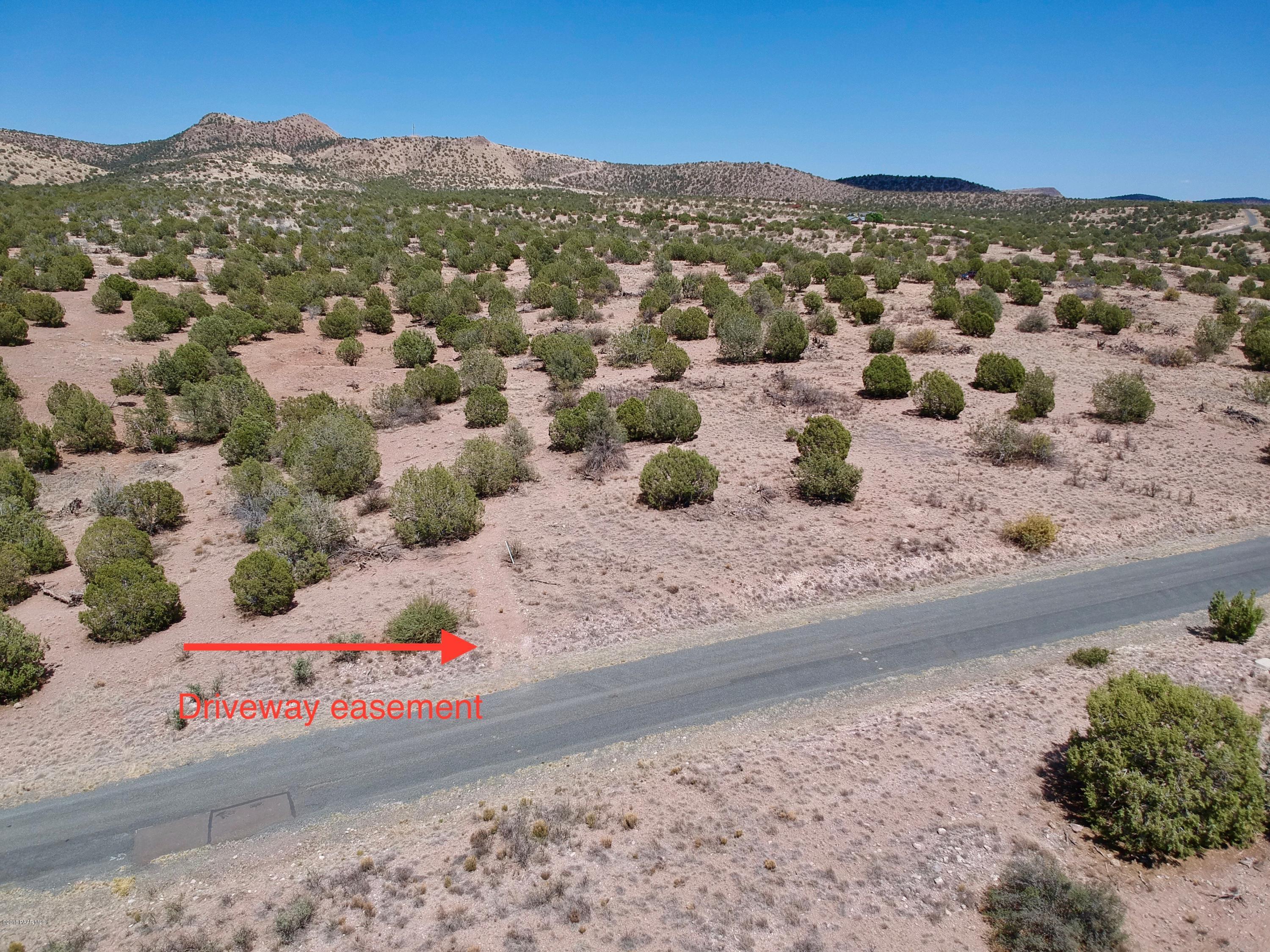 6800 West Rambling Road Prescott, AZ 86305 - Photo 4 of 10 Driveway Easement