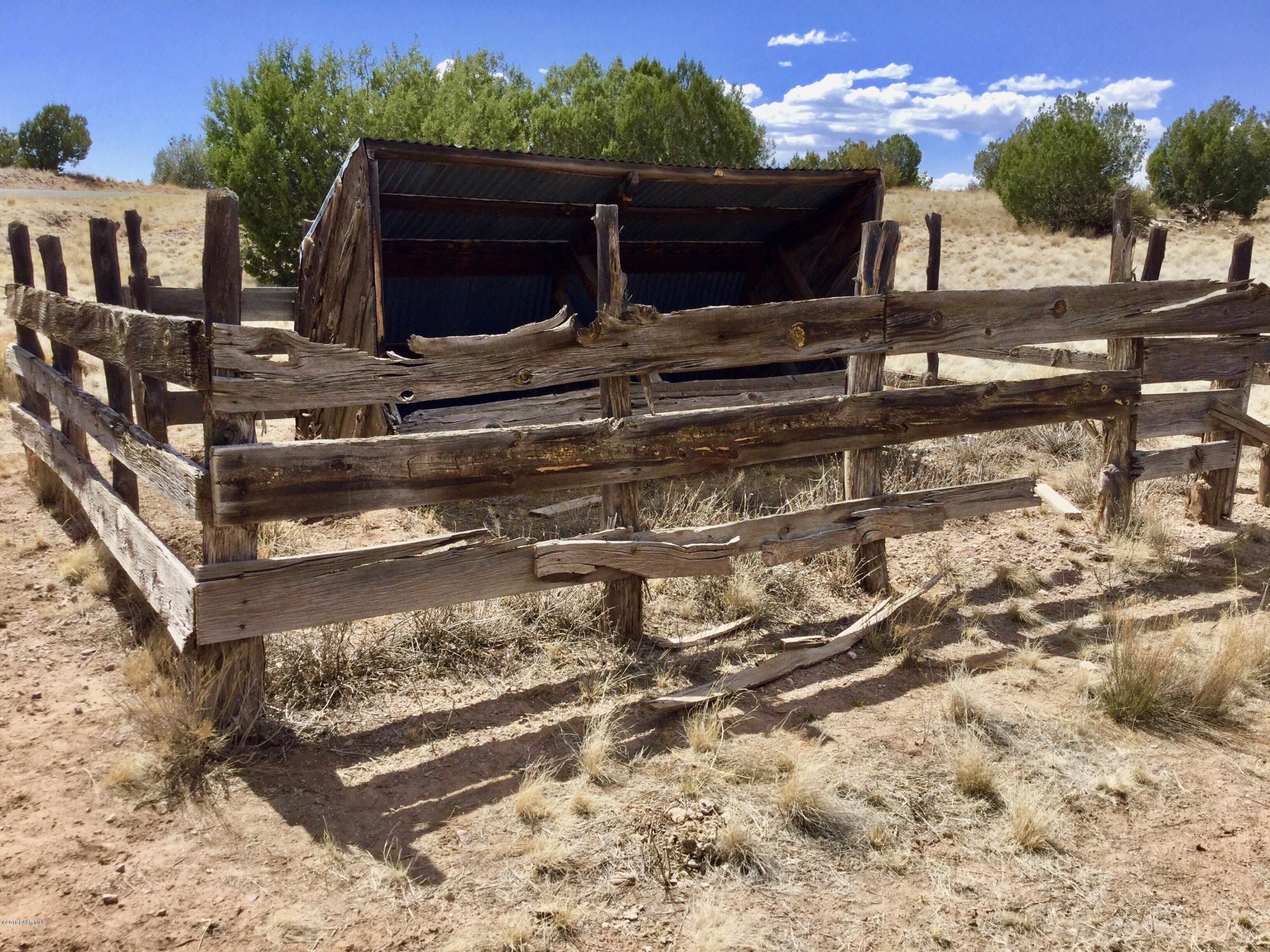 6800 West Rambling Road Prescott, AZ 86305 - Photo 10 of 10 Feeder Barn