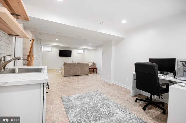 $660,000 | 422 Clydebank Drive, Abingdon, MD 21009